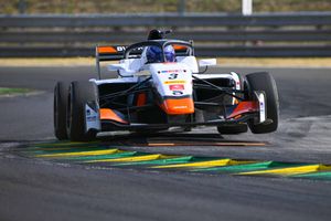 Kucharczyk (BVM Racing) leads free practice 
